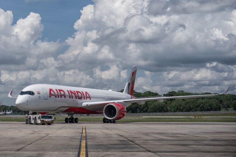 NR Livery Air India A350 New Aircraft Livery 3 Cropped