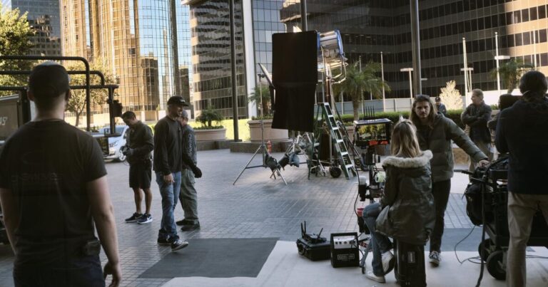 1744666645 urlhttps3A2F2Fcalifornia times brightspot.s3.amazonaws.com2F1c2Fc22Fda37bdb945dbb904e388004d47e42Flos angeles film production 76647