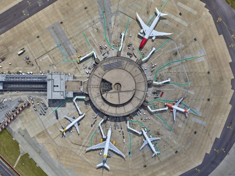 Airport facilities and infrastructure Pier 3 London Gatwick Airport aerial view JMilstein.jpg e1743708138901