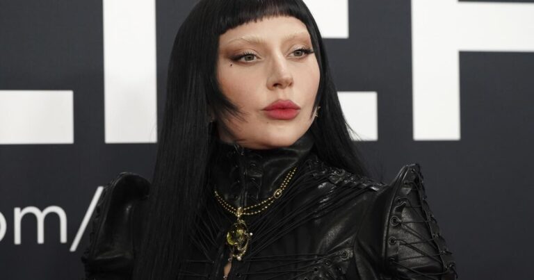 urlhttps3A2F2Fcalifornia times brightspot.s3.amazonaws.com2Fef2Fd22Fb7867ca64804ae40fe5280b880f02Fmusic lady gaga 83831