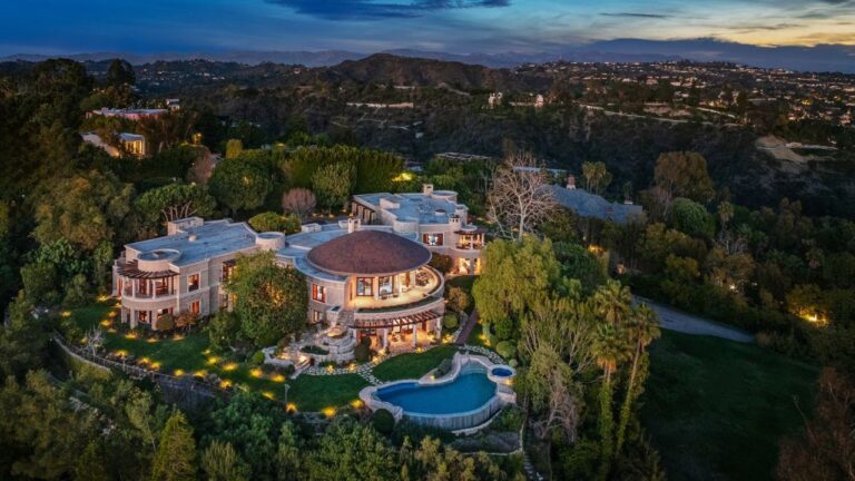 The propertys renowned architect Gerald Jerry Allison FAIA who designed luxury hospitality properties around the world collaborated directly with Mr. Jones to create this one of a kind esta