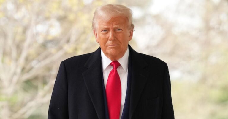 cbsn fusion trump headed to middle east as news emerges of jumbo jet donation from qatar thumbnail